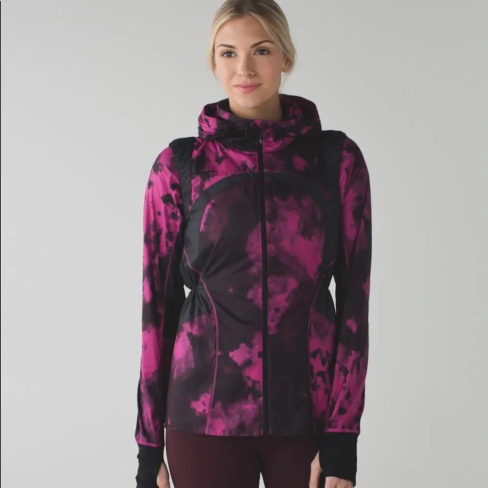 VINTAGE lululemon Vent It Out Jacket wmns sz 6 - Picture 9 of 15